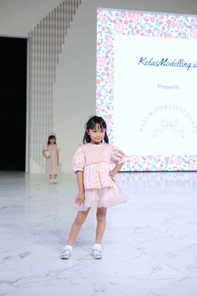kelas modeling anak terbaru